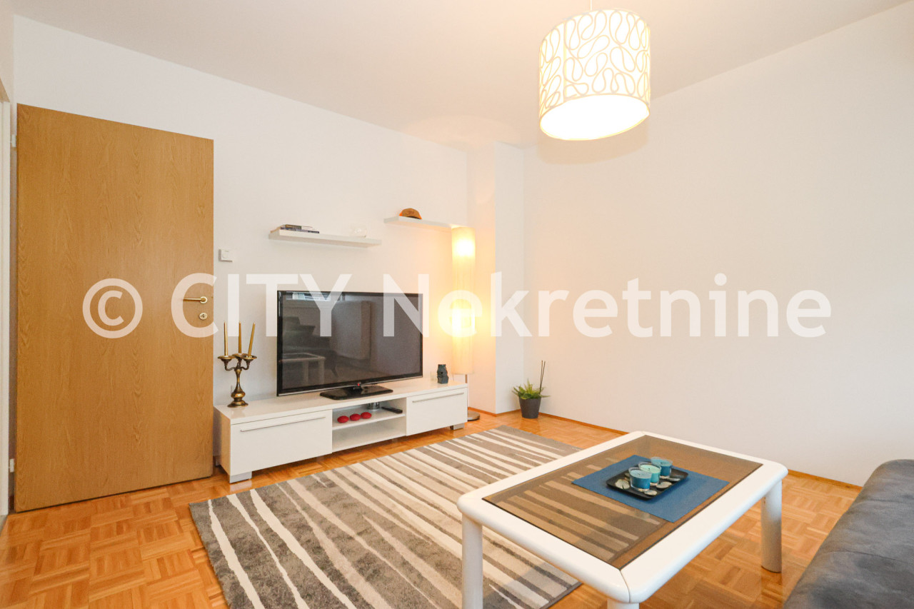 Dvosoban namješten stan - Centar - Šip - 47 m2 4