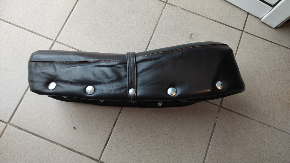 Tomos  T 15 SLC  Sjedište