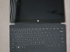Microsoft Surface RT 64GB za dijelova
