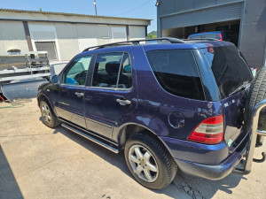 Mercedes-Benz ML 320