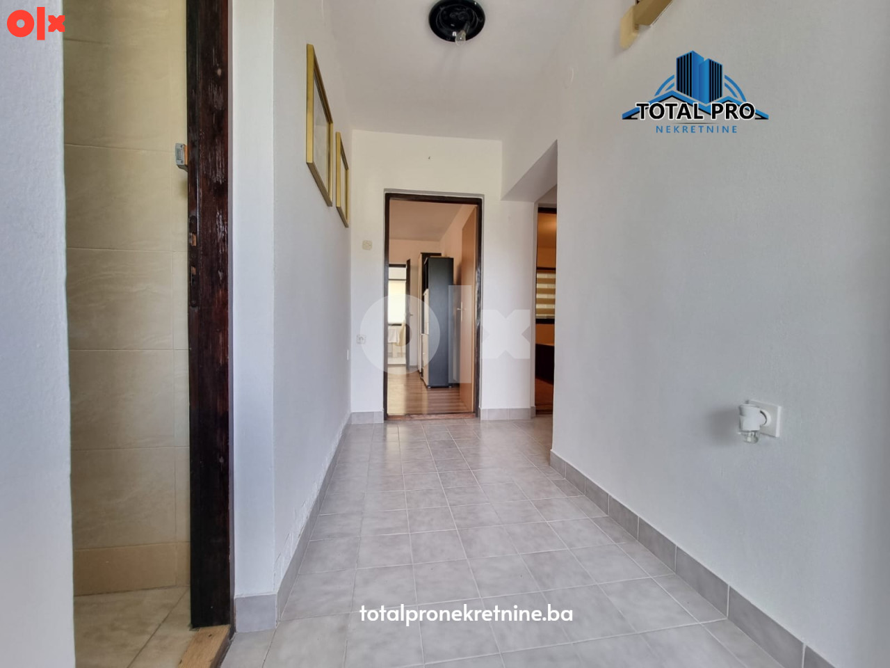 TOTAL PRO / Trosoban stan u kući 140 m2 / Otes 15