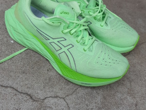 Asics patike br.43.5