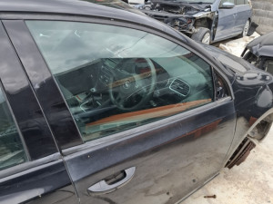 Prednja desna vrata golf 6