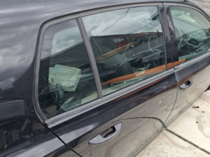 Zadnja desna vrata golf 6