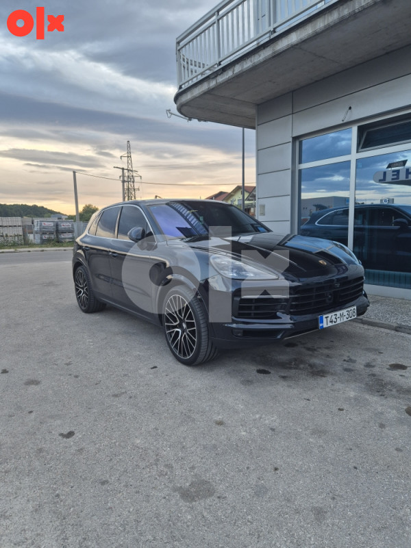 Auto u top stanju  sa odradzenim servisima