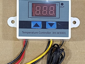 Digitalni termostat XH-W3001