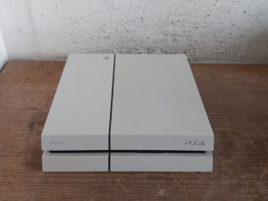 Extra konzola PS4 Playstation SONY  bijela