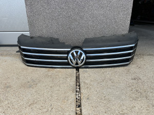 Maska Passat B7