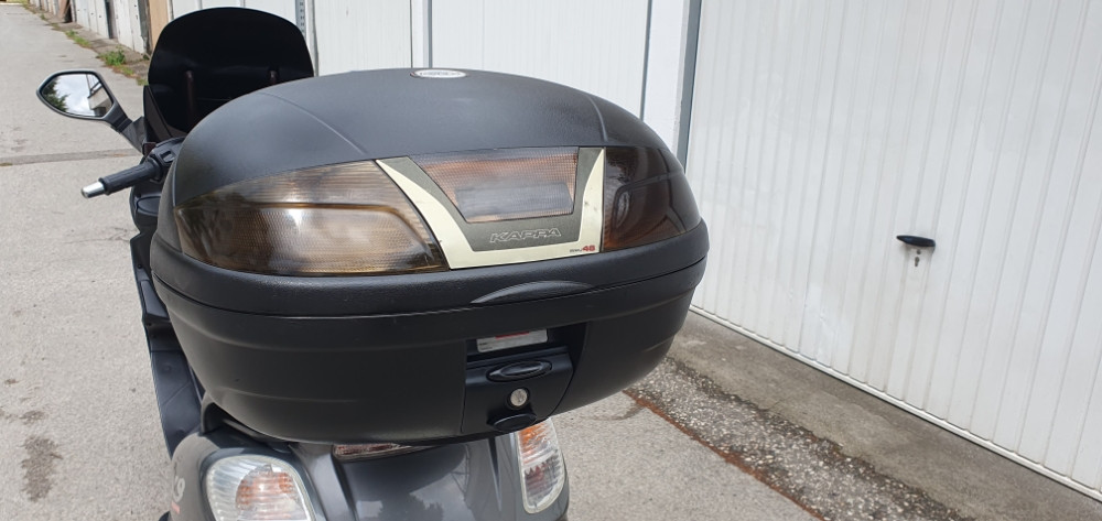 PIAGGIO X9 250 CCM TOP STANJE  AKCIJA REGISTROVAN