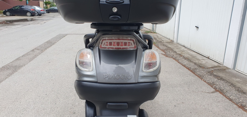 PIAGGIO X9 250 CCM TOP STANJE  AKCIJA REGISTROVAN
