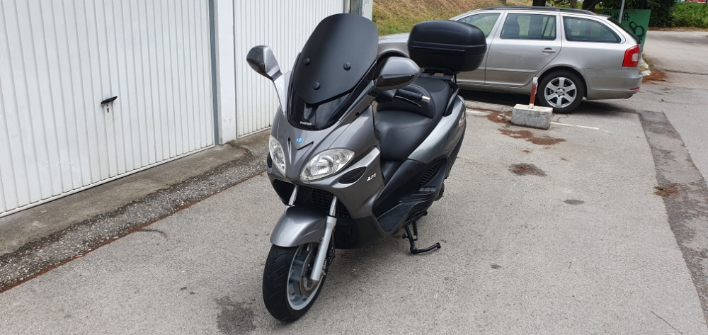 PIAGGIO X9 250 CCM TOP STANJE  AKCIJA REGISTROVAN