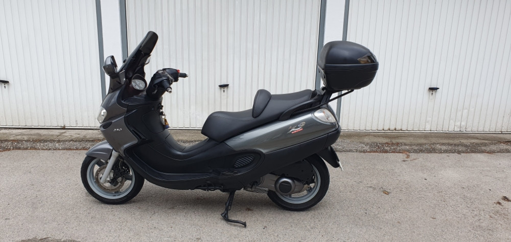 PIAGGIO X9 250 CCM TOP STANJE  AKCIJA REGISTROVAN