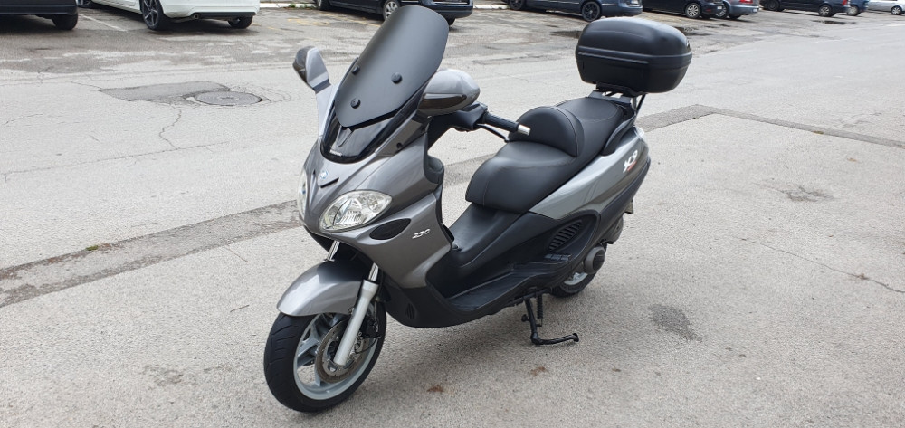 PIAGGIO X9 250 CCM TOP STANJE  AKCIJA REGISTROVAN