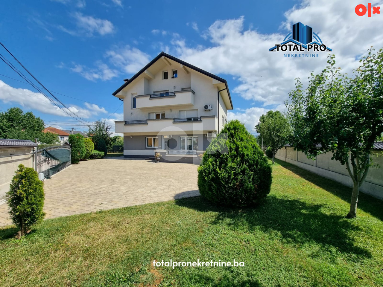 TOTAL PRO / Kuća na tri etaže 368 m2 / Sokolović Kolonija/Ilidža
