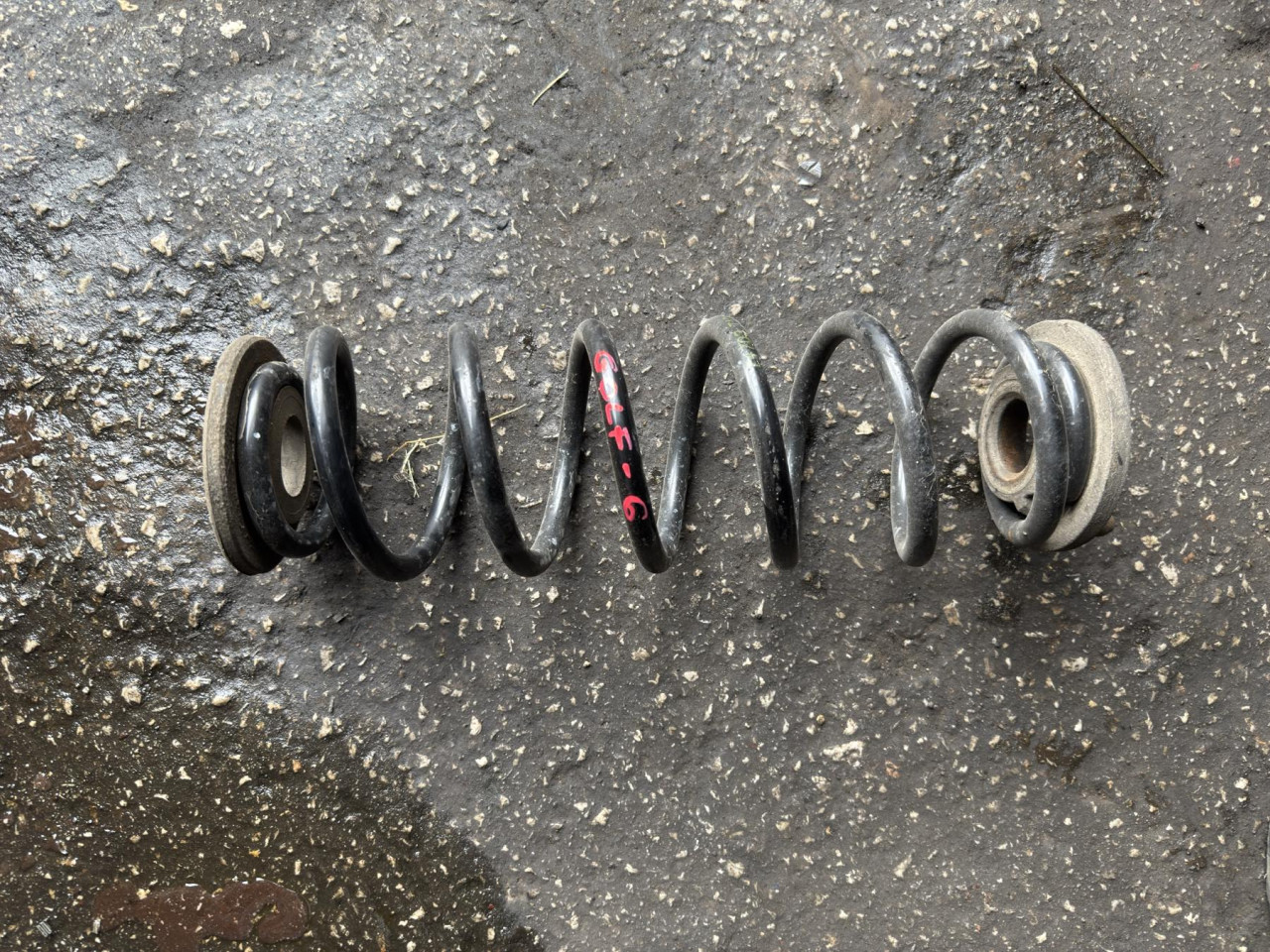 GOLF 6 OPRUGA