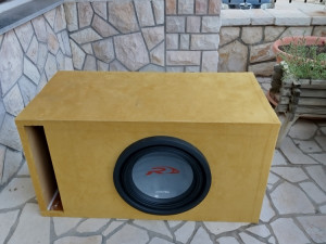 Auto woofer alpine