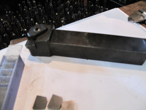 NOZ  ZA  STRUG  UZDUZNO STRUGANJE