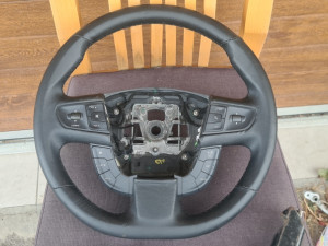 Volan peugeot 508 sa komandama