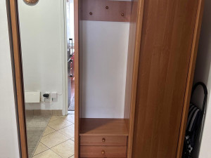 Plakar za hodnik