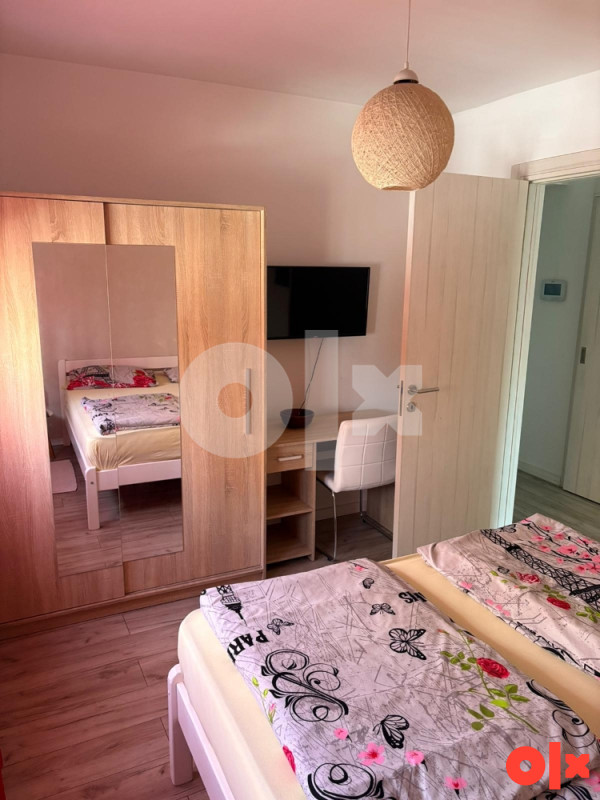 Stan na dan Bihać/ 0603240907/ VIVA 12