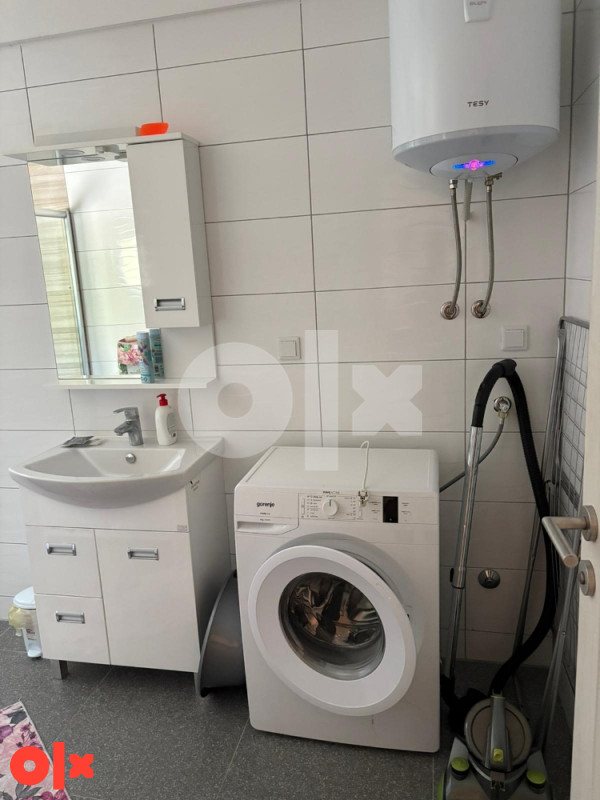 Stan na dan Bihać/ 0603240907/ VIVA 14