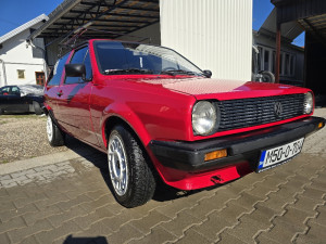 Vw polo kec 1.0 benzin 1986g preljep golf