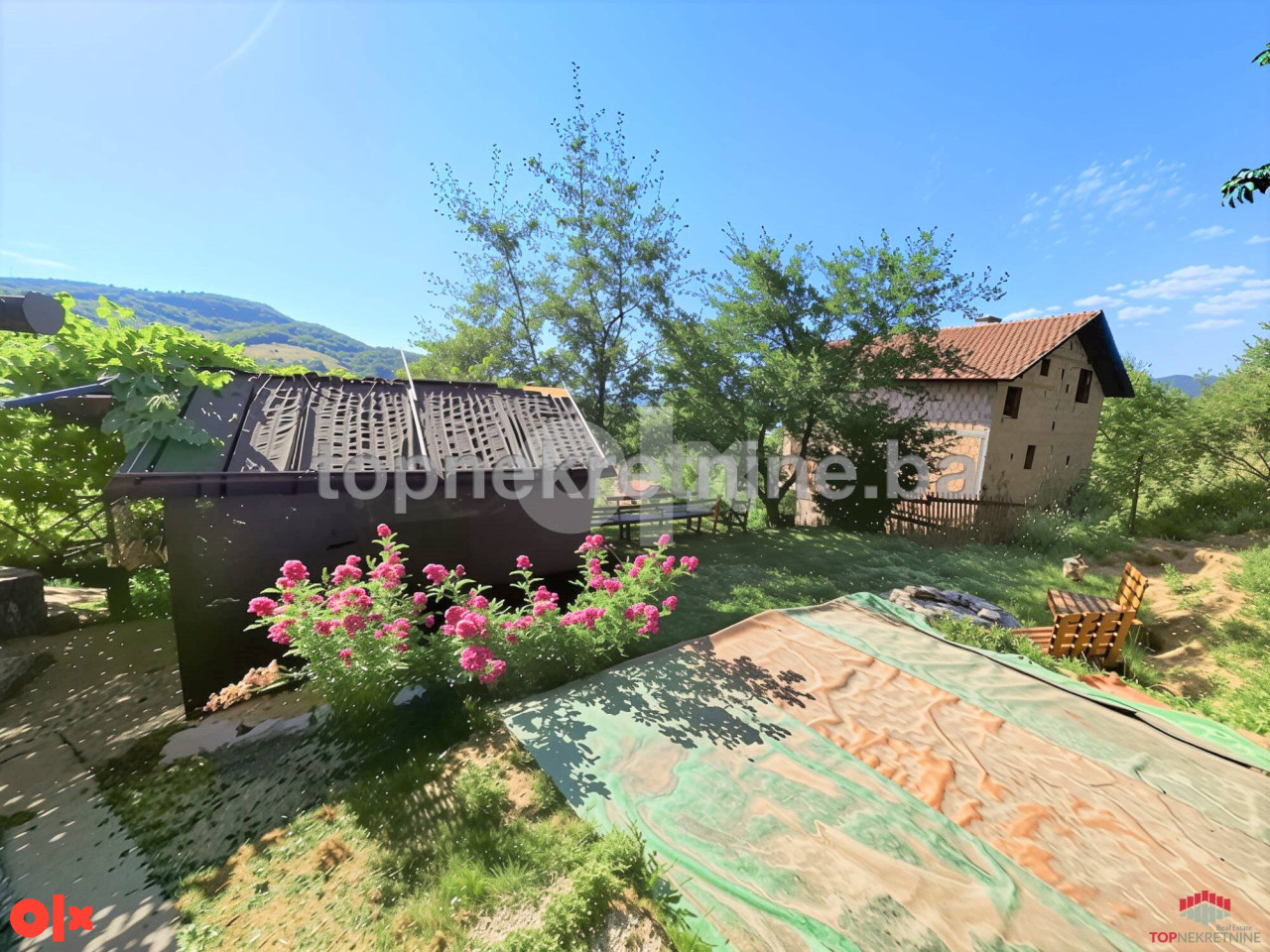 Kuća 38m2 sa 3 manja objekta i okućnicom od 1887m2, Kobilja Glava 4
