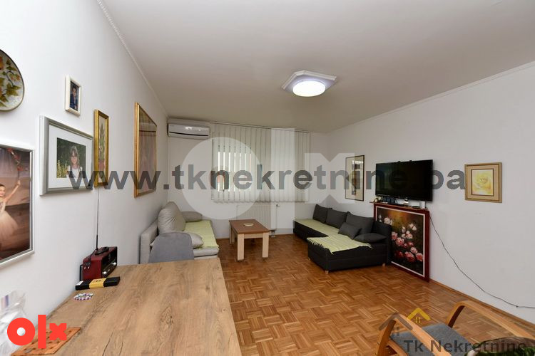 ZGRADA DŽENEX IRAC Namješten stan novije gradnje, 30 m2