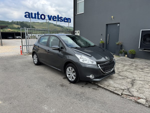 Peugeot  208 1,2 60 KW 2013 NAVI 061615483