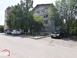 Dvosoban renoviran stan, 60m2 / Koševsko brdo, Centar