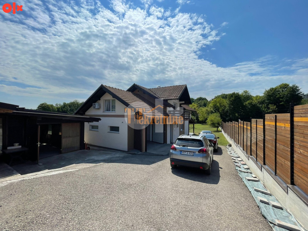 Kuća 160m2 i placa 1190m2 - Slatina 2