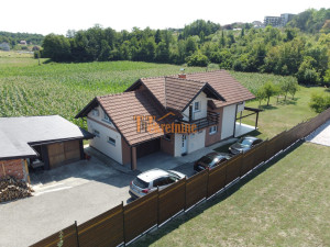 Kuća 160m2 i placa 1190m2 - Slatina