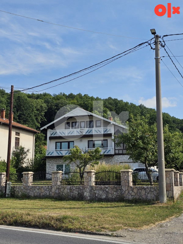 SREBRENIK PREVILE KUĆA NA ODLIČNOJ LOKACIJI 2