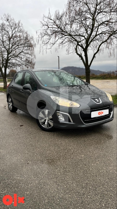 Peugeot 308 1.6 hdi registriran do 2/2026