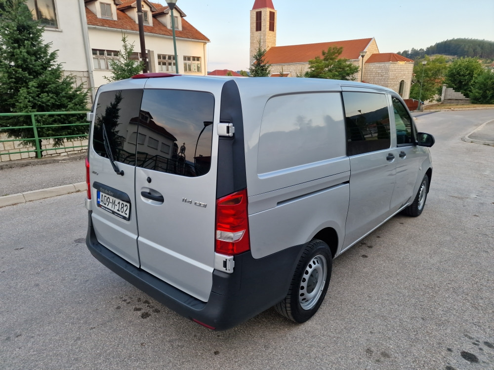Mercedes Benz Vito Long 2.2cdi mod2016god Top Stanje
