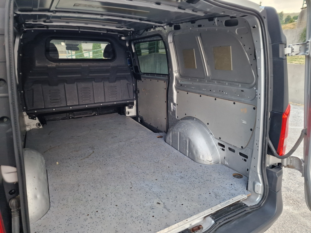Mercedes Benz Vito Long 2.2cdi mod2016god Top Stanje