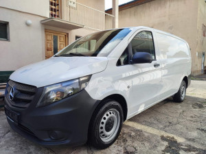 HLADNJACA KOMBI MERCEDES VITO 2017 GOD EXTRA STANJE