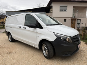 HLADNJACA KOMBI MERCEDES VITO 2017 GOD EXTRA STANJE