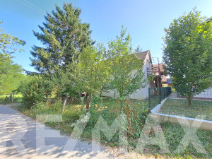 PLAC SA KUĆOM ZA ADAPTACIJU - STARČEVICA