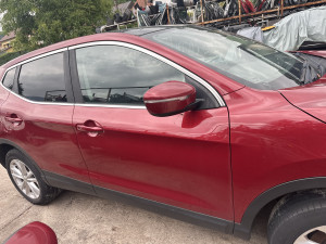 VRATA NISSAN QASHQAI  PREDNJA DESNA 2015