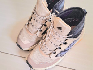 Adidas terrex gojzerice 36 broj