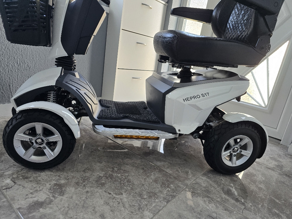 Elektricna invalidska kolica Hepro S17