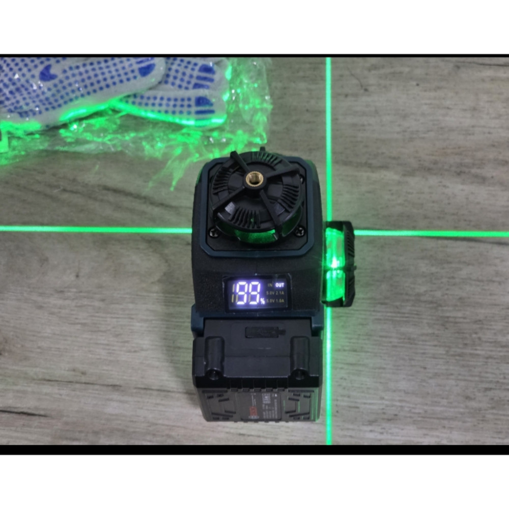 4D LASERSKI NIVELATOR BOSCH+TRONOŽAC