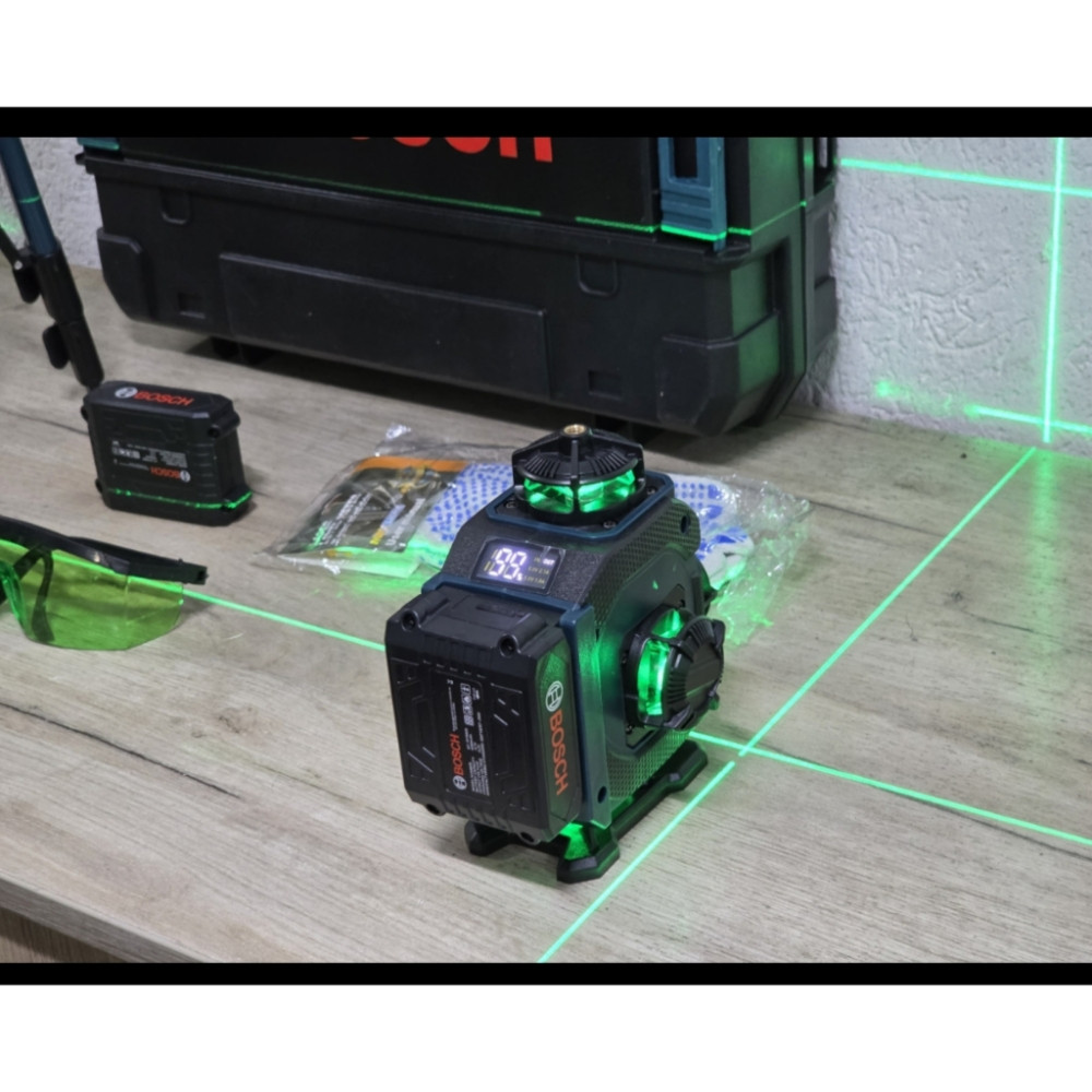 4D LASERSKI NIVELATOR BOSCH+TRONOŽAC