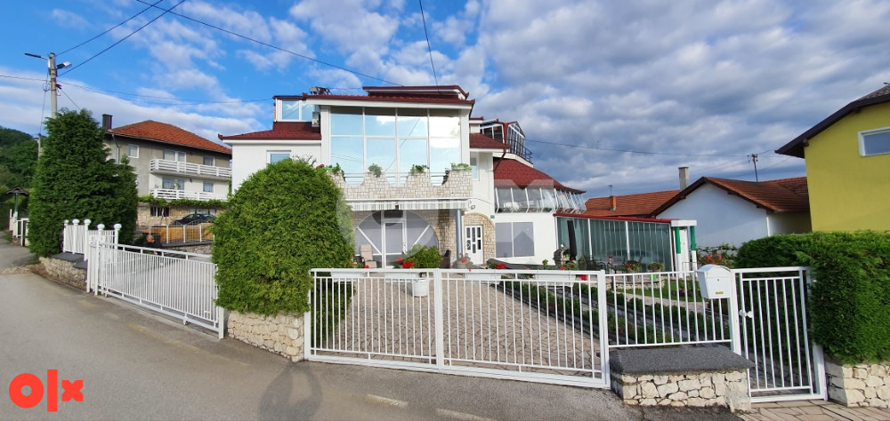Poslovno stambeni objekat Tešanj Raduša 3