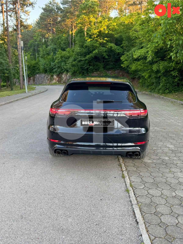 Porsche Cayenne / 3.0 / MOD.2020 / Sport / 340 KS