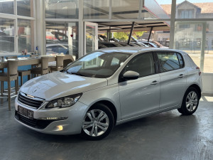 Peugeot 308 1.6 HDI 2015 Godina !