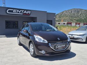 Peugeot 208 1.4 eHDI Automatik Allure line  2013
