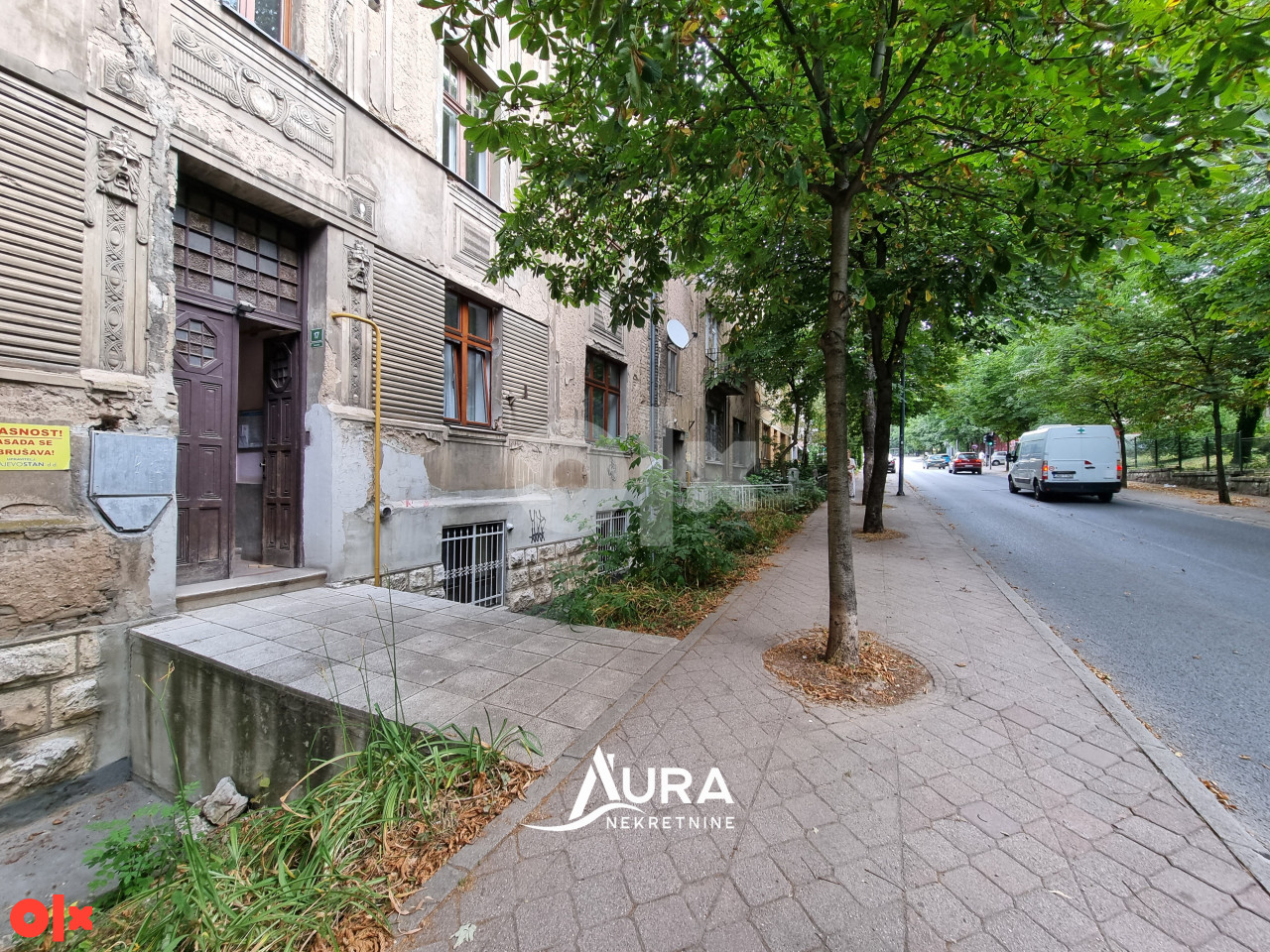 AURA/ Stan 36m2 (+15m2) / Parking / Centar 3