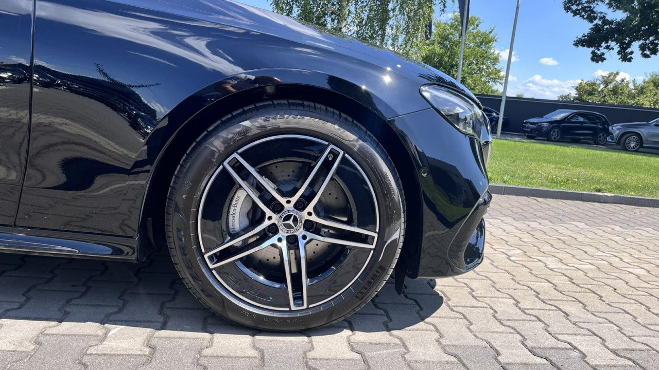 Mercedes-Benz E 220 d 4M - 2025